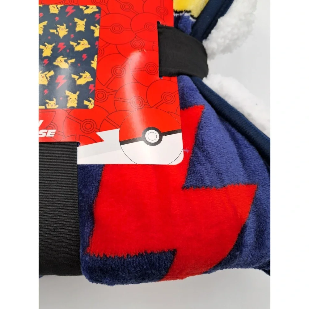 46 X 60 Inch Pokemon Silk Throw With Sherpa Reverse - Picture 7 of 7